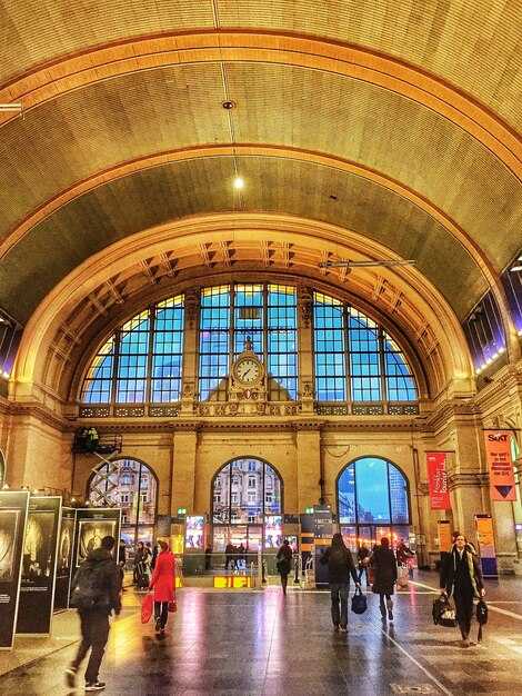 Self-service machines