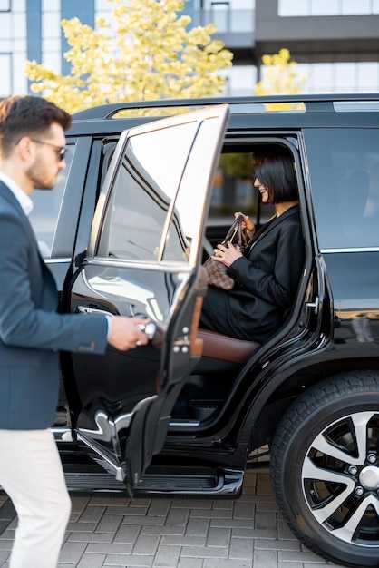 Private Car Hire in Edinburgh | Chauffeur Service and Airport Transfers