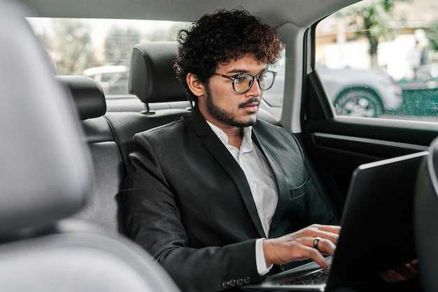 Sedans: Efficient city travel