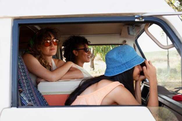 Private car vs shared shuttle: which option saves the most time