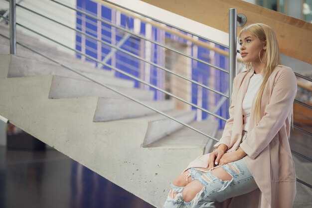 Getting to and from the airport: trains, buses, taxis, and parking