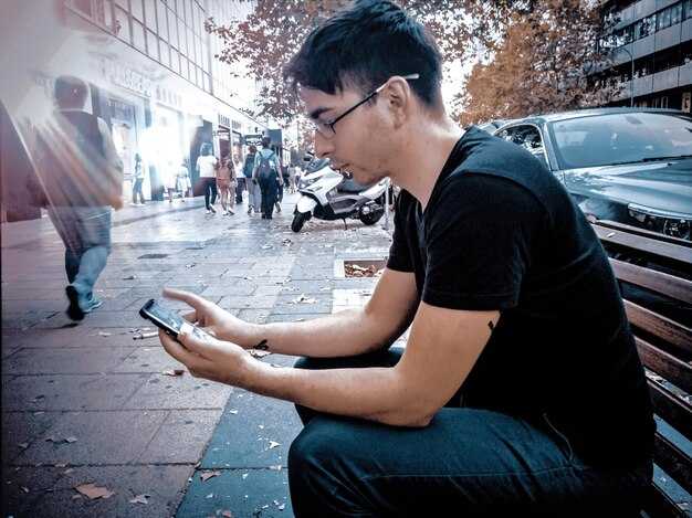 How do I pay with credit or debit cards in Japanese taxi apps?
