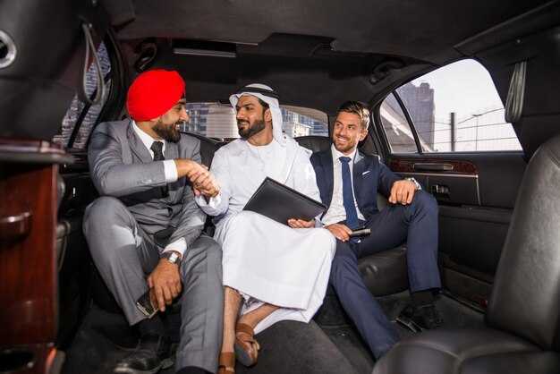 Taxi in Abu Dhabi – The Complete Guide to Rides, Fares, and Tips
