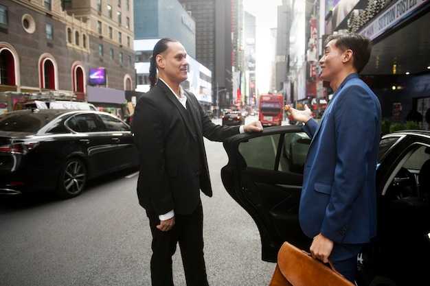 Taxi vs Uber from Las Vegas Airport – Which Is Cheaper?