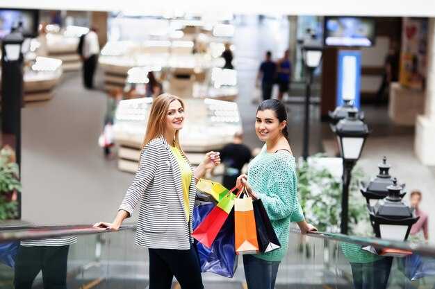 Promotions and best times to visit: planning tips for crowds and deals