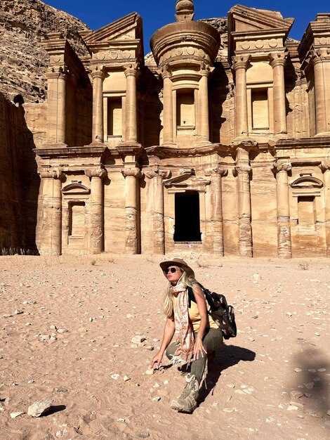 Transfer to Petra - How to Get to Petra from Amman Transfer to Petra: How to Get to Petra from Amman