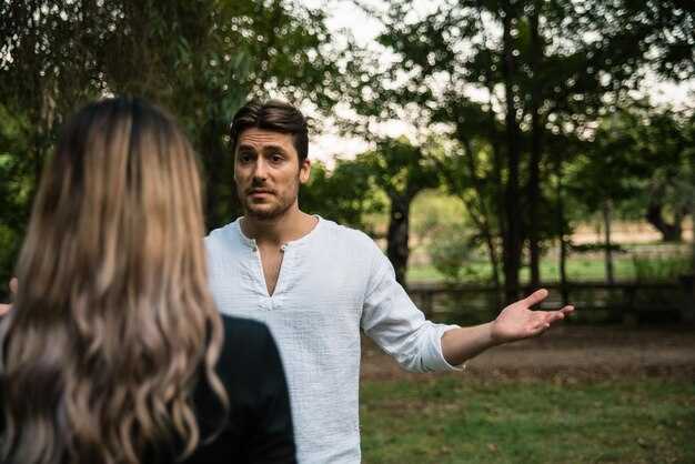 Wanting to Pick Up Someone? How to Approach with Confidence and Respect