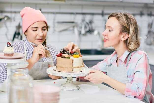 Young THEi Patissiers Launch Online Patisserie, Selling Nearly 100 Signature Cakes a Month