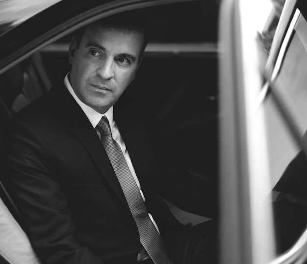 Din privata limousineservice i Florens – Lyxig chaufför &amp