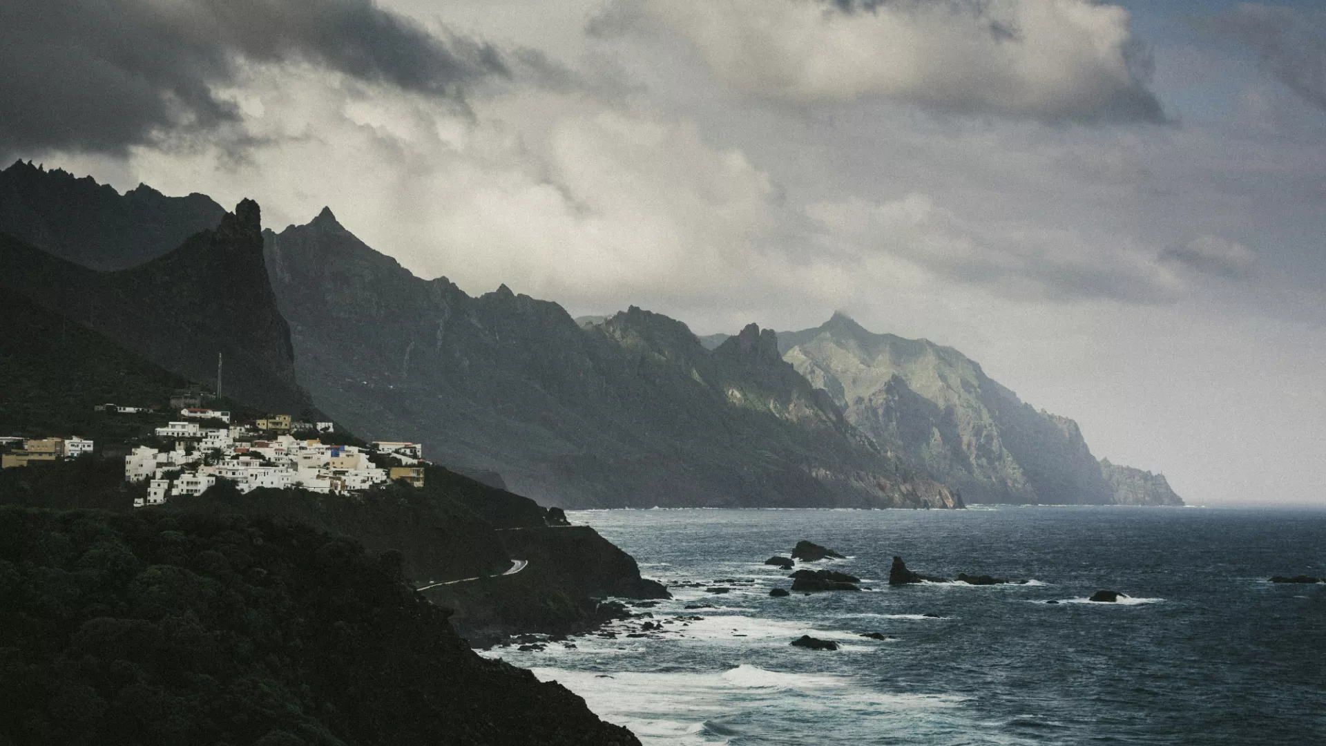 Safety Considerations for Traveling to Lanzarote After Storm Olivier
