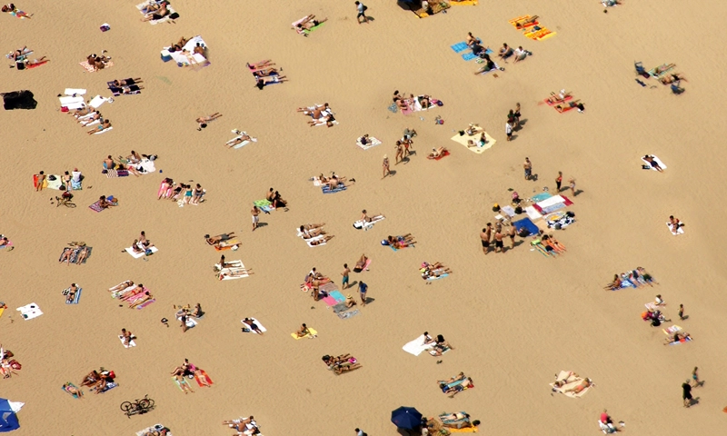 Americans Embrace Summer Getaways Despite Financial Hurdles