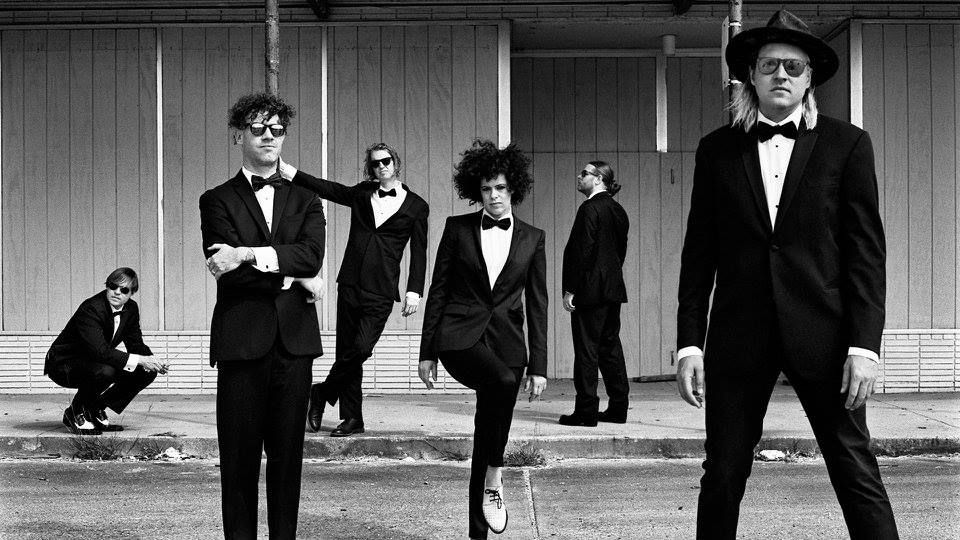 Az Arcade Fire zenei útjának felfedezése a Bonnaroo 2025 előtt