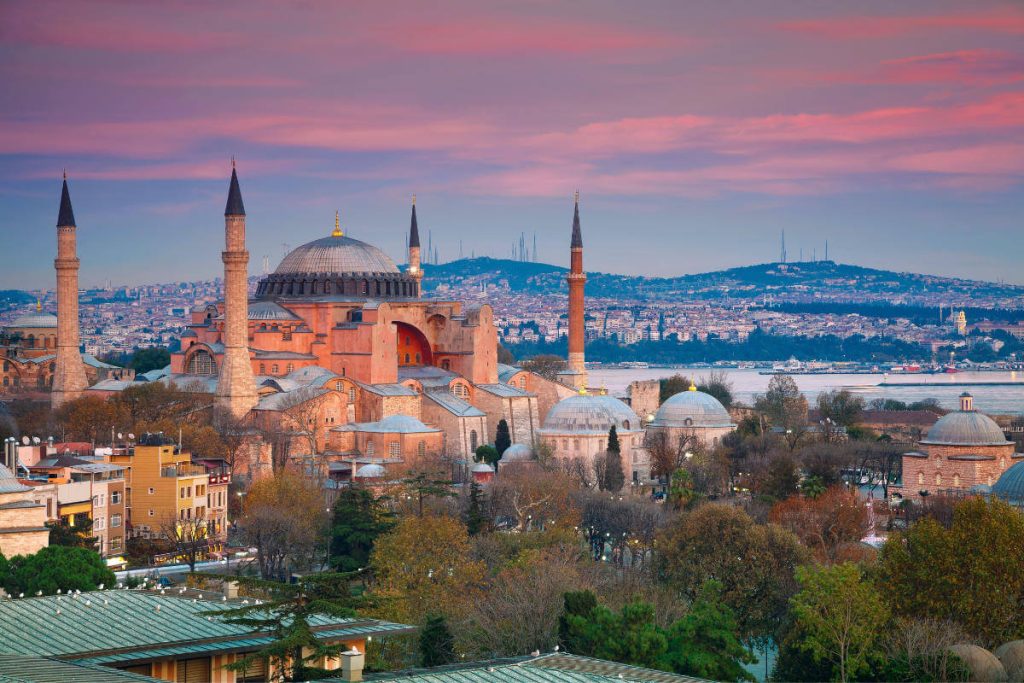 October Weather in Turkey: Discover the Ideal Time for Autumn Travels