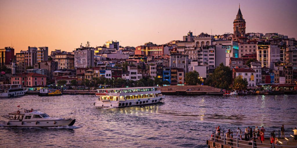 Discovering Istanbul in October: Weather Insights and Travel Tips