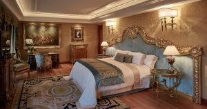 Discovering the Luxurious Wonders of Rome’s Premier Hotel