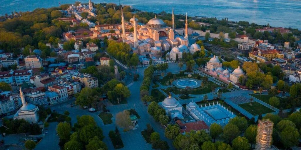 Exploring the Expenses Involved in Travelling to Turkey