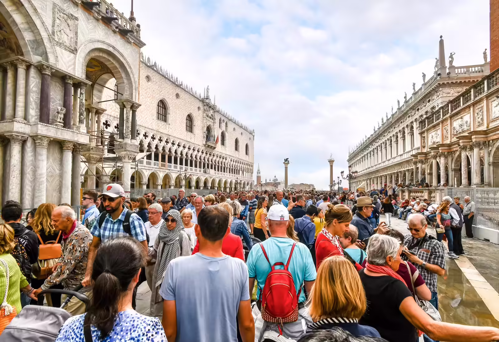 Six Strategies to Manage Overcrowding in Popular Travel Destinations