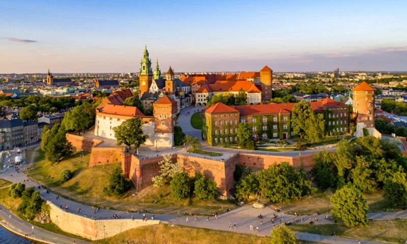 Domestic Travel Drives Economic Growth in Poland’s Tourism Sector