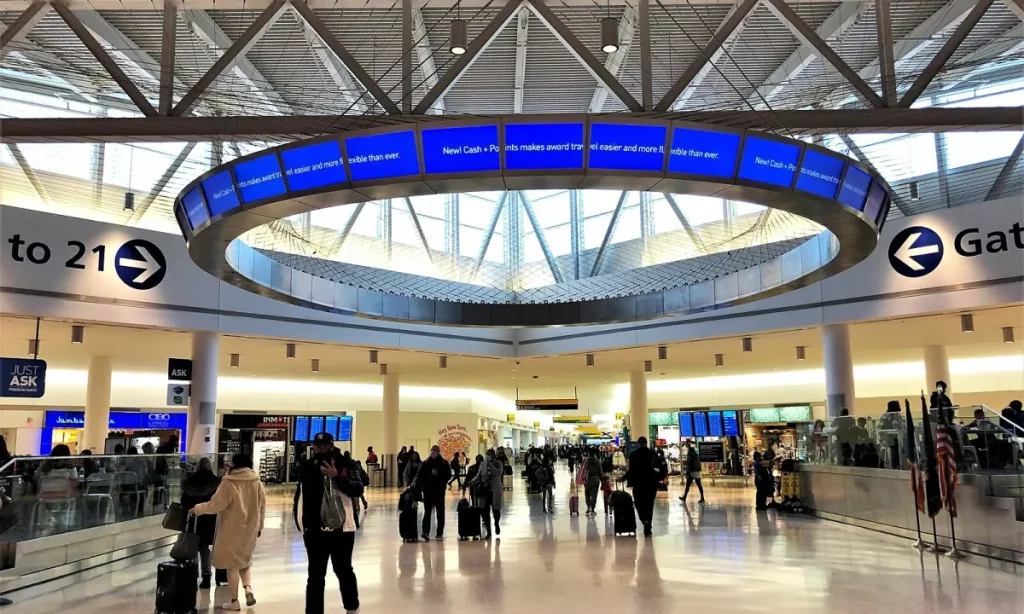 A Practical Guide to Overcoming Travel Delays This Summer
