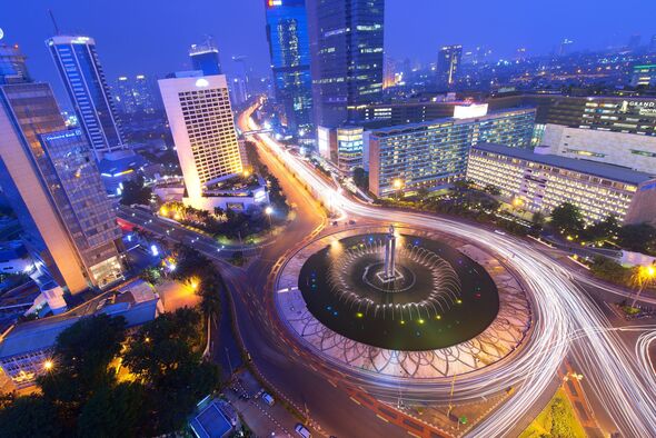 Five Cities Unworthy of a Visit According to a Travel Expert