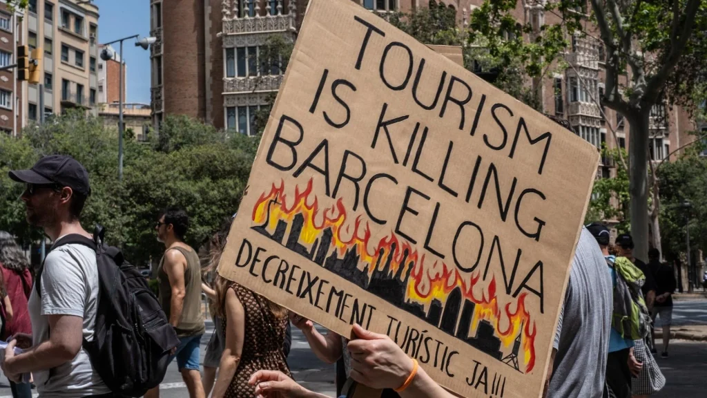 Espanjan matkailu kamppailee matkailunvastaisten protestien keskellä