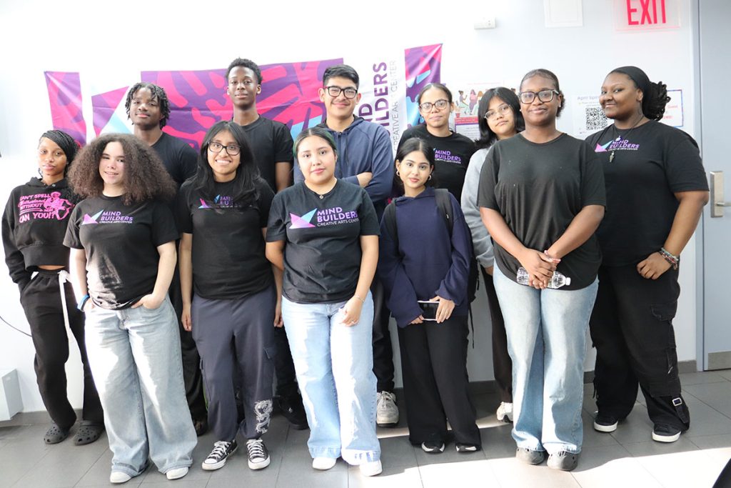 Explorer la culture populaire du Bronx à travers la documentation menée par les jeunes
