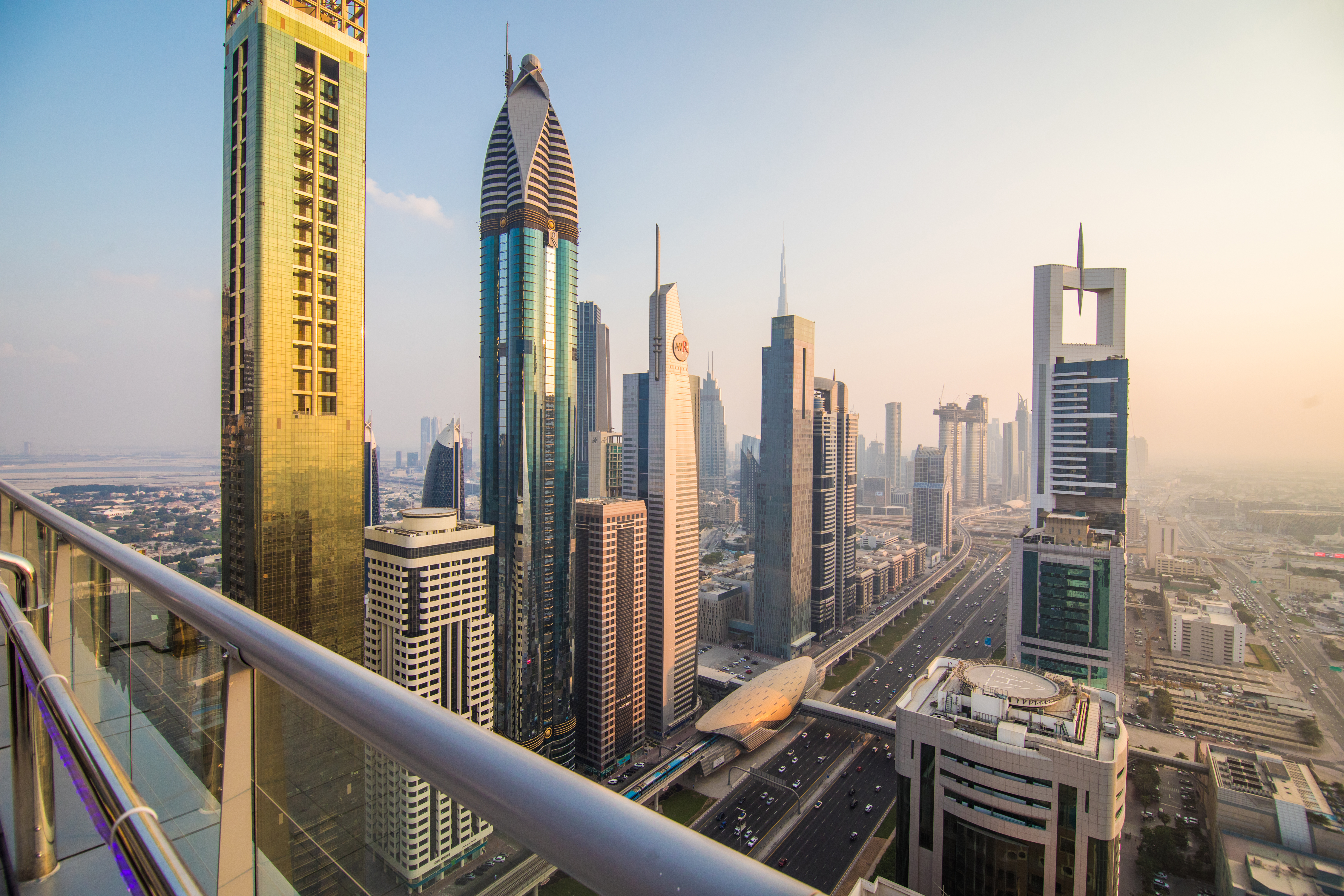 Why UAE Real Estate Appeals to Global Travellers and Investors Alike