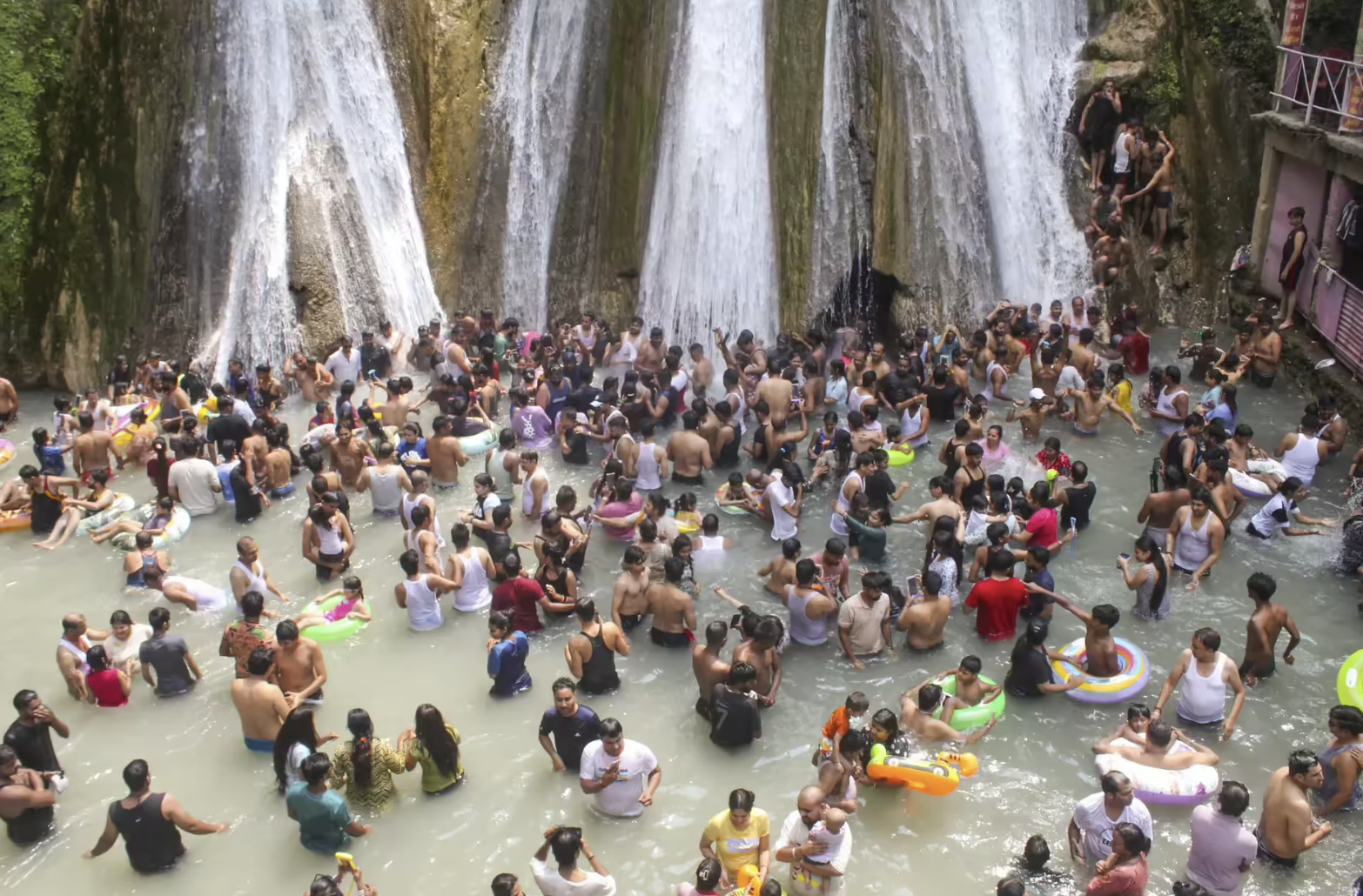 Mussoorie Implements Pre-Registration for Tourists to Alleviate Overcrowding