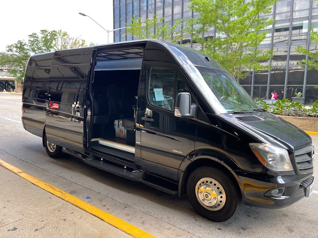 Chief Chicago Limo Expands Premium O’Hare Service to Meet 2025 Travel Demand