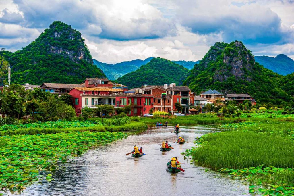 How Young Travelers Are Shaping the Future of Summer Tourism