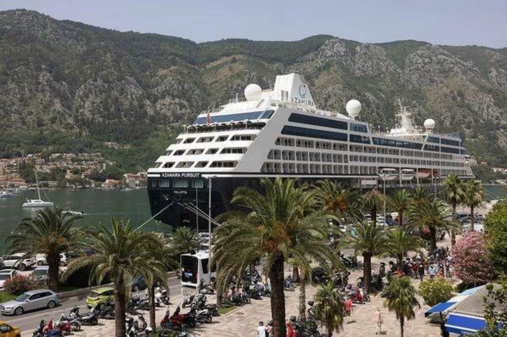 Kotor Büyüyen Kruvaziyer Turizmi Akını Ortasında Zorluklarla Karşılaşıyor