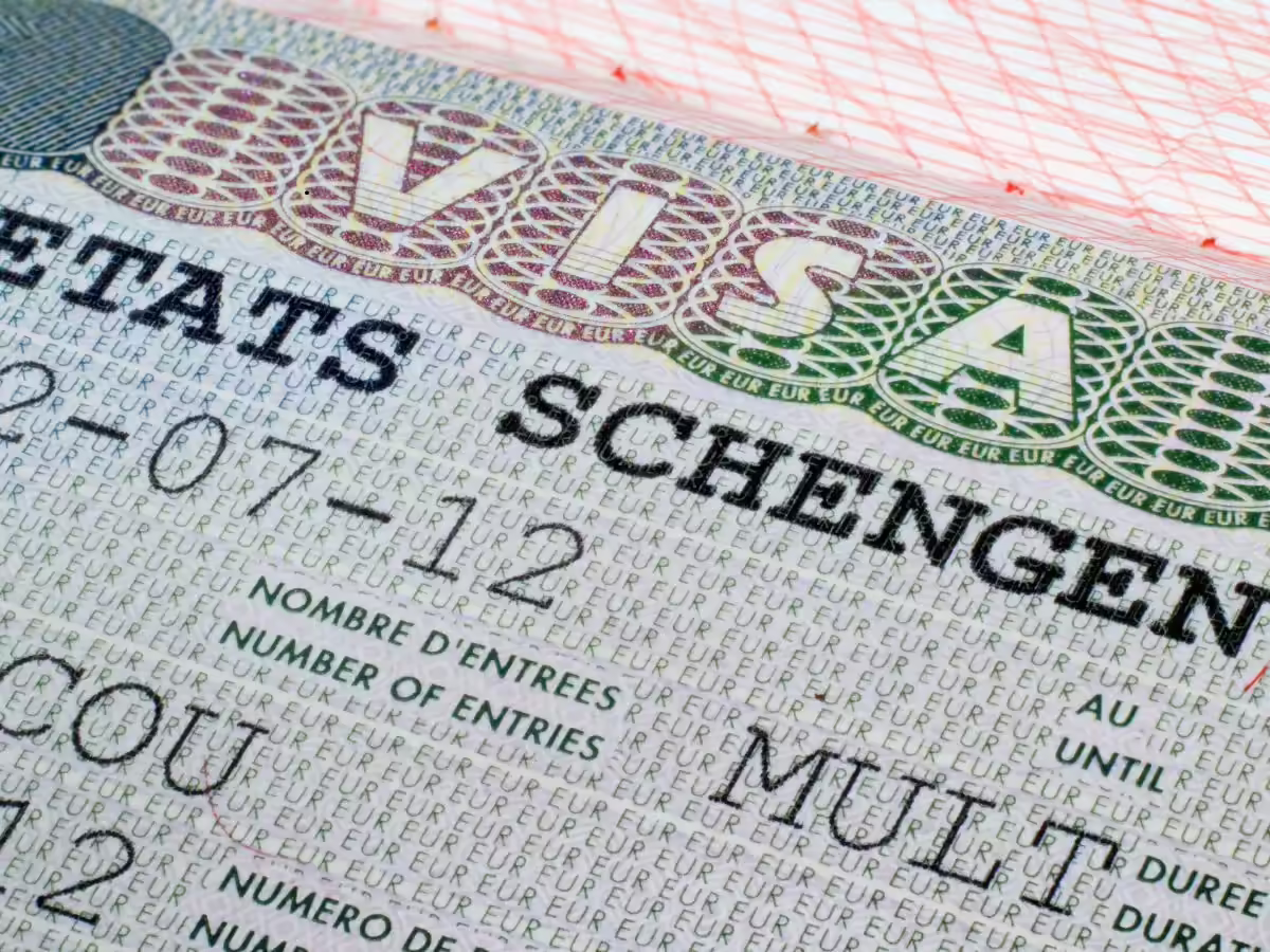 Transitioning to a Digital Schengen Visa: Simplifying European Travel