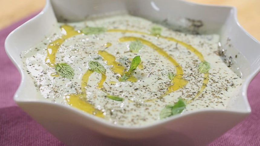 A Refreshing Take on Cacık: Yoghurt with Cucumber Recipe