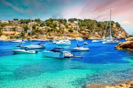Majorca’s New Tourist Regulations: Navigating Fines and Local Etiquette