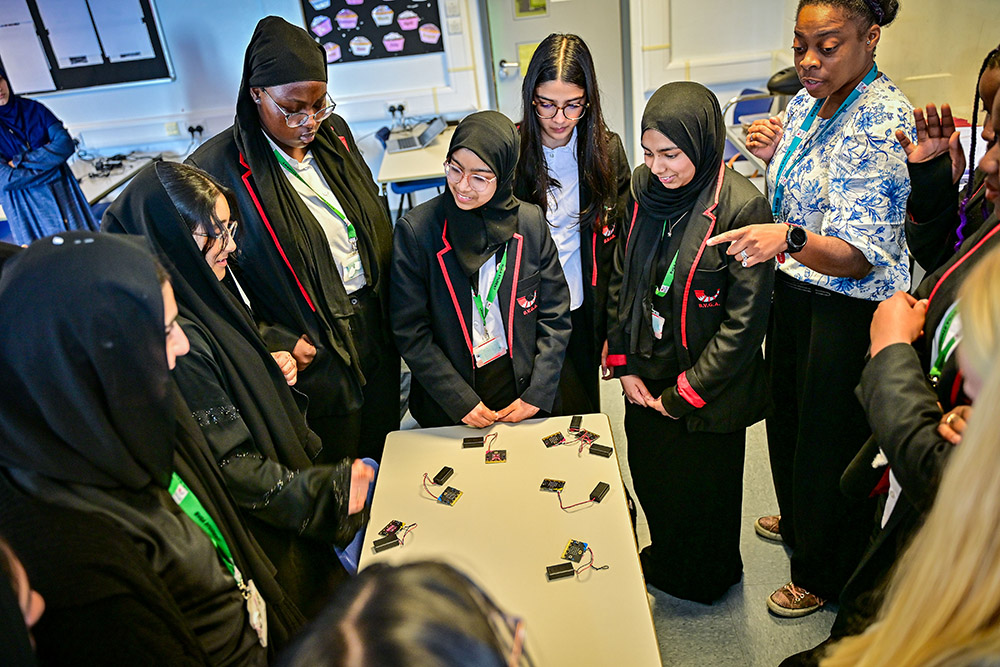 Fostering Creativity through Technology in Education