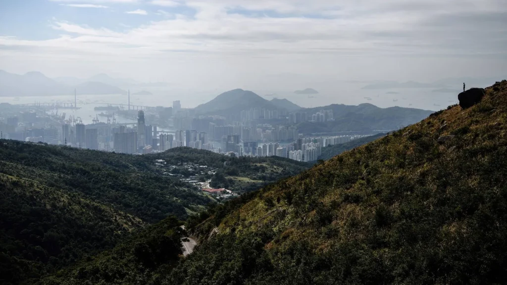 Explore the Promising Tourism Peaks of Hong Kong