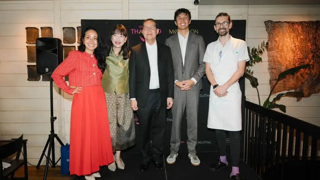 Upplev Thailands kulinariska och motorsportbriljans på Londons AngloThai Restaurant