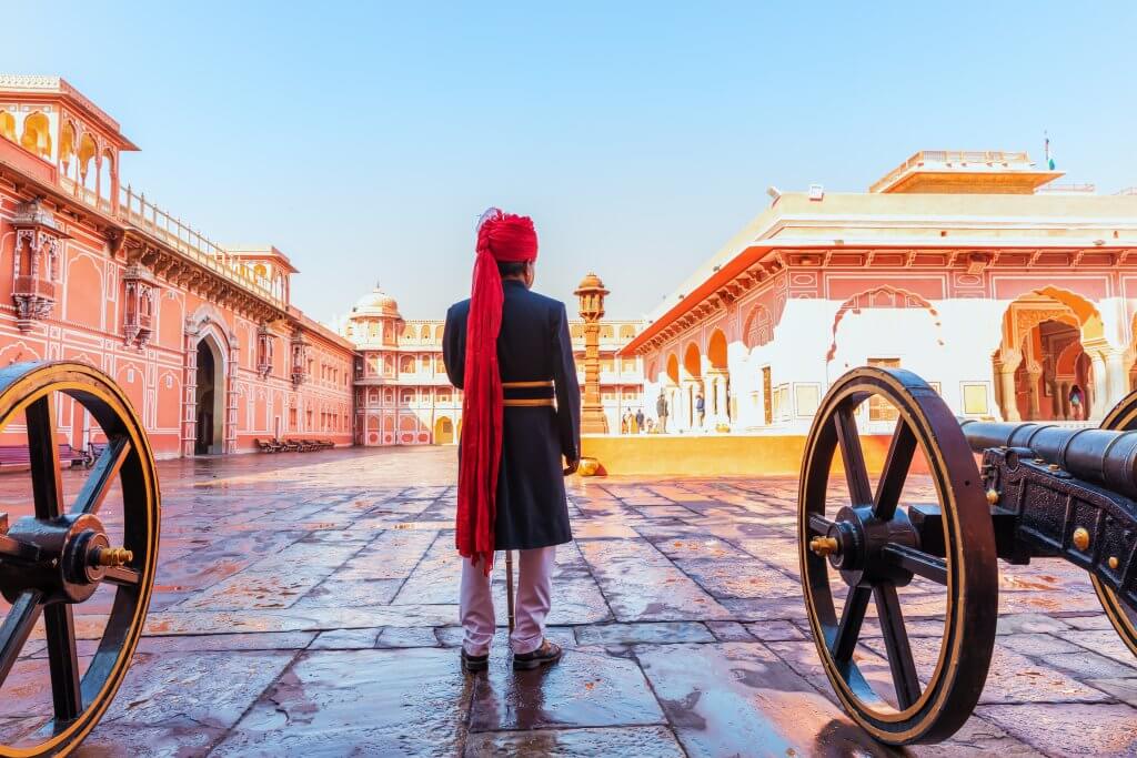 Reviving Rajasthan’s Iconic Painted Havelis in Shekhawati: Preservation and Tourism