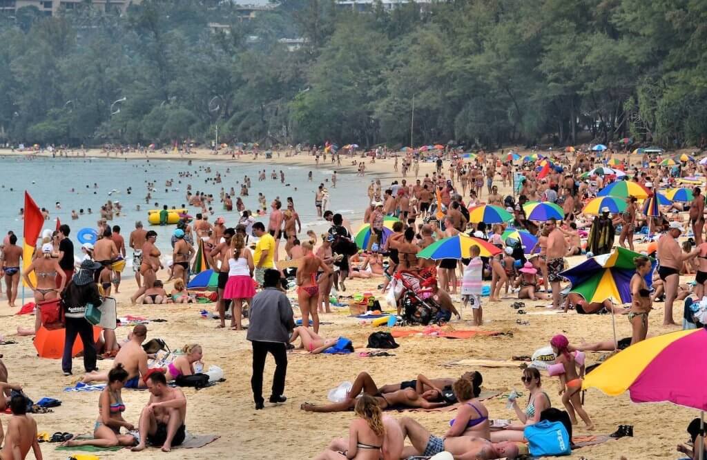 Exploring the World’s Most Crowded Holiday Destinations: Phuket Leads with 118 Tourists Per Local