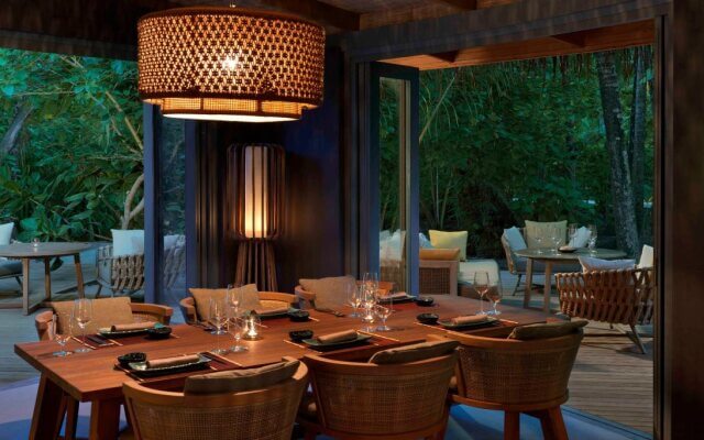 Explore Unique Dining and Personalized Culinary Experiences at Vakkaru Maldives