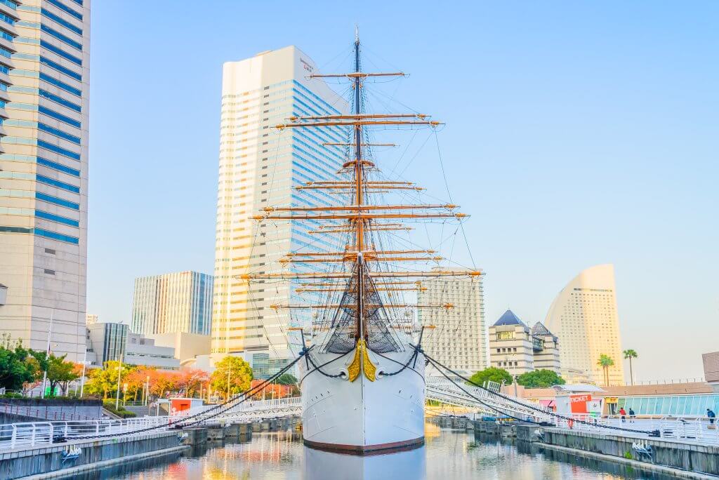 Discover the 2027 Holland America Line Canada & New England Cruises Focused on Lighthouses, National Parks, and Rich Heritage