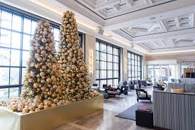 Experience the New Ice Rink and Holiday Festivities at Grande Lakes Orlando in 2025