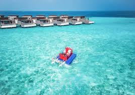 Experience the “Through the Decades” Festivities at Kuda Villingili Maldives This Holiday Season