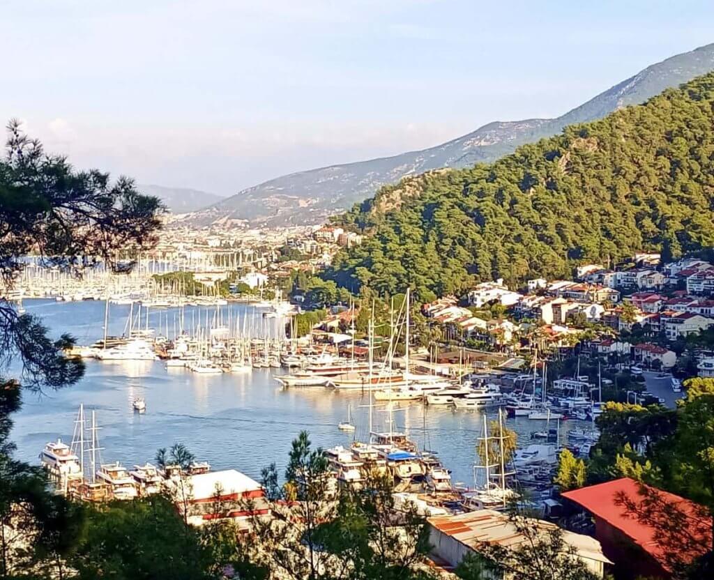 October Unfoldings in Fethiye: Weather, Events, and Local Life