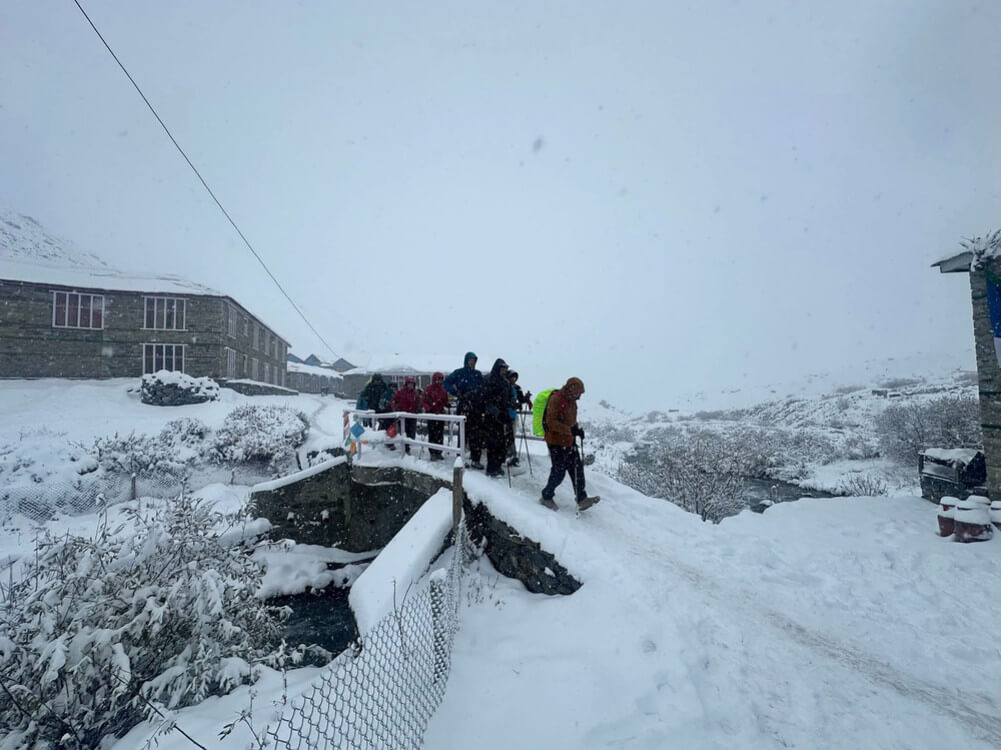 Snowfall in Myagdi Forces Suspension of Annapurna Trek as 72 Tourists Are Successfully Rescued
