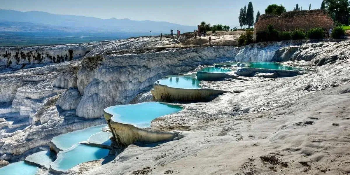 Discovering Pamukkale and Hierapolis: Essential Tips for a Day Trip from Izmir