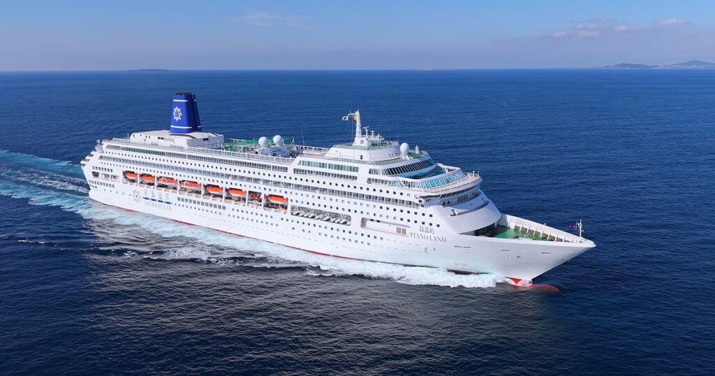 Malaysia’s Muslim-Friendly M/V Piano Land: A New Wave in Halal Luxury Cruising