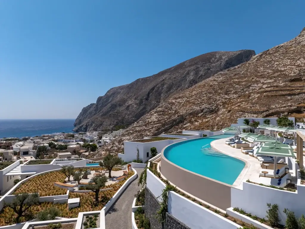 LXR Hotels & Resorts Set to Open Sandblu Santorini, Marking Its First Venture into Greece