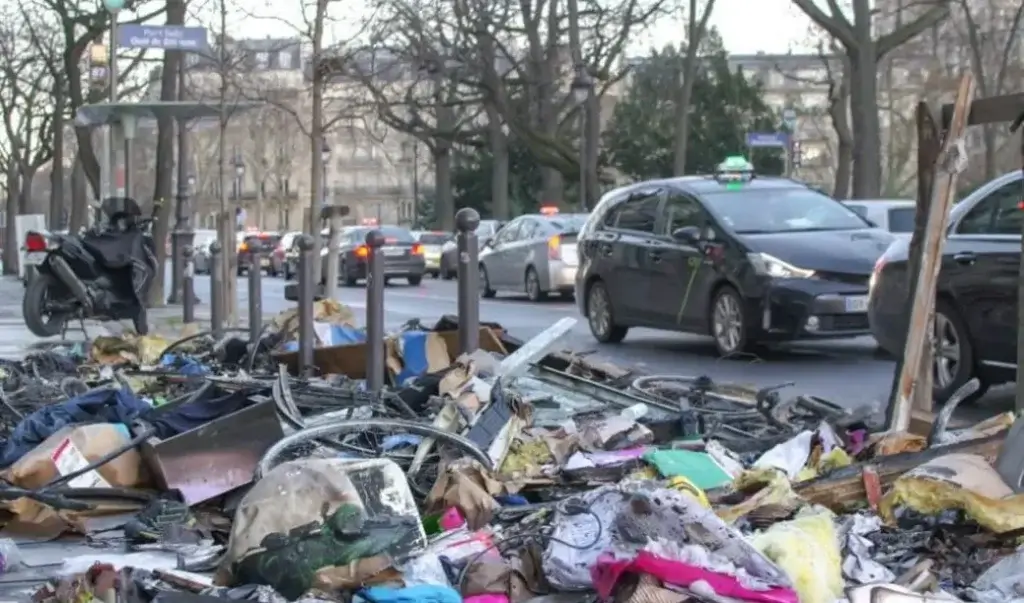 Les 5 destinations touristiques les plus tristement célèbres qui luttent contre la saleté en 2025