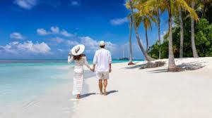 Exploring the Shift to Short Minimoons and Extended Honeymoons Among Indian Couples